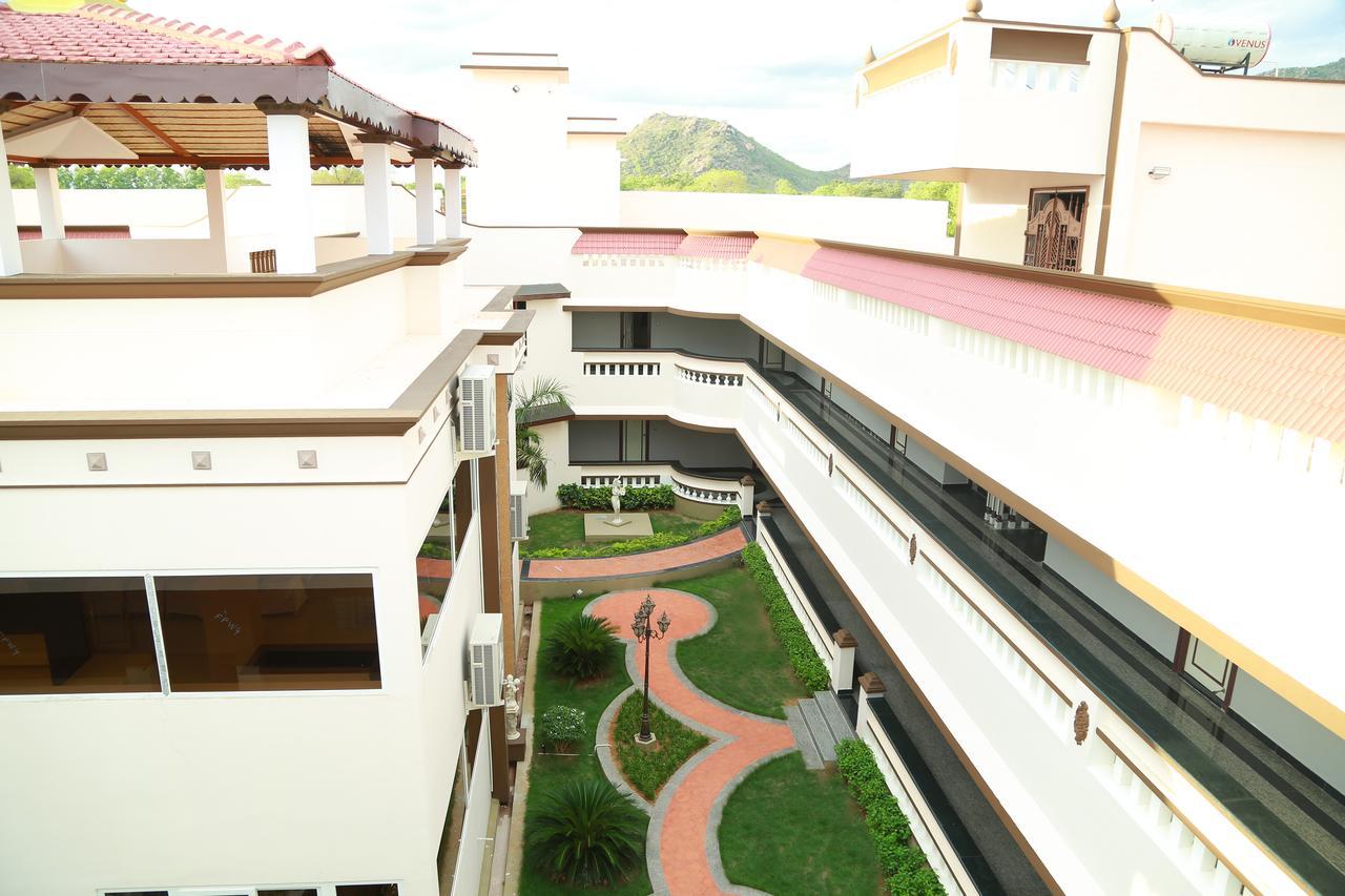 Athena Hotel Tiruvannāmalai Exterior foto