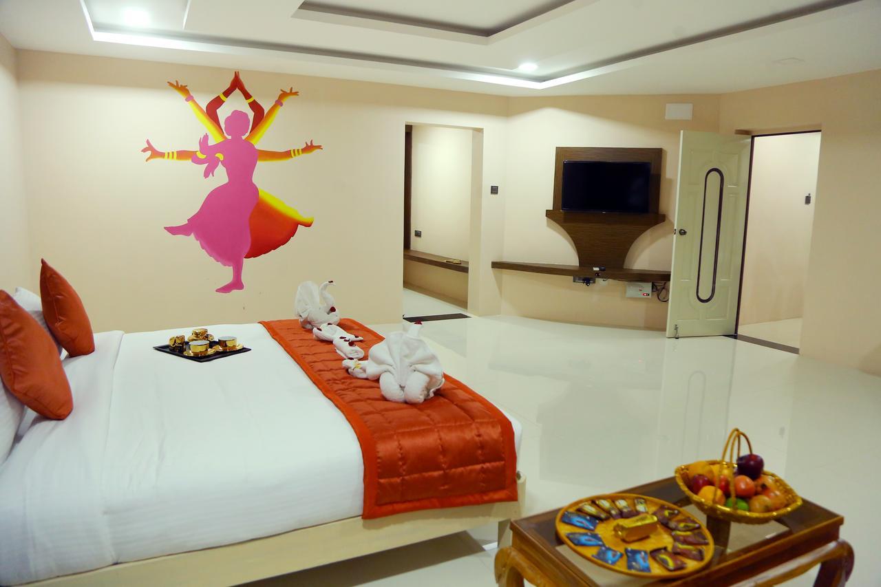 Athena Hotel Tiruvannāmalai Exterior foto